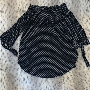 H&M elastic top shirt with sleeve ties.